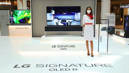 LG SIGNATURE OLED R & C1 Models Showcased